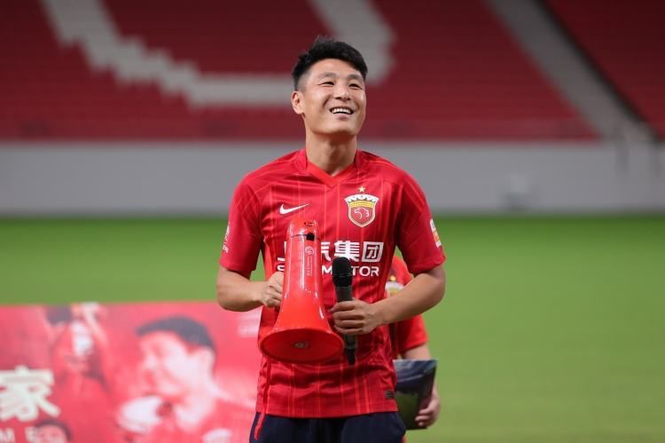 以新演员名义